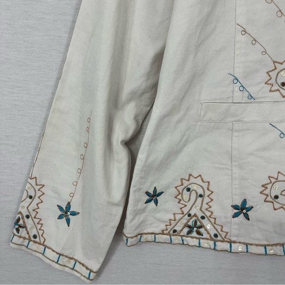Vintage New Identity Embroidered Boho White Jeans Jacket Medium - Picture 5 of 10